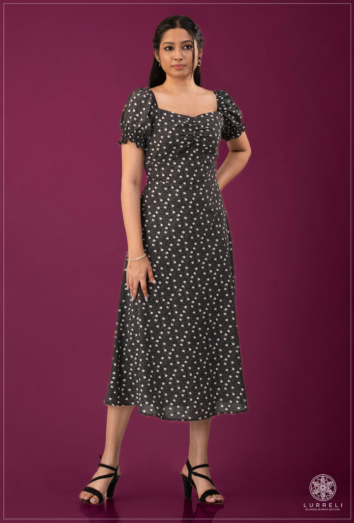 Sleeve Smoke Detail Midi Dress – view 3 – Lurreli