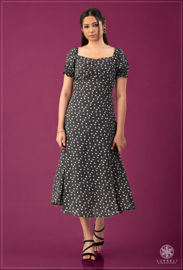 Sleeve Smoke Detail Midi Dress – Black – Lurreli