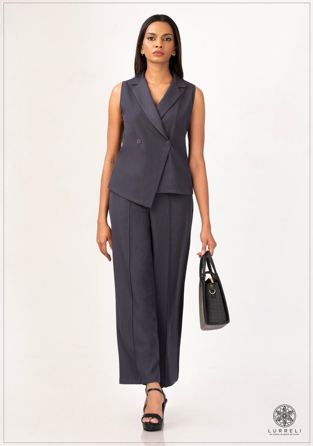 Tailored, double-breasted sleeveless vest – view 6 – Lurreli