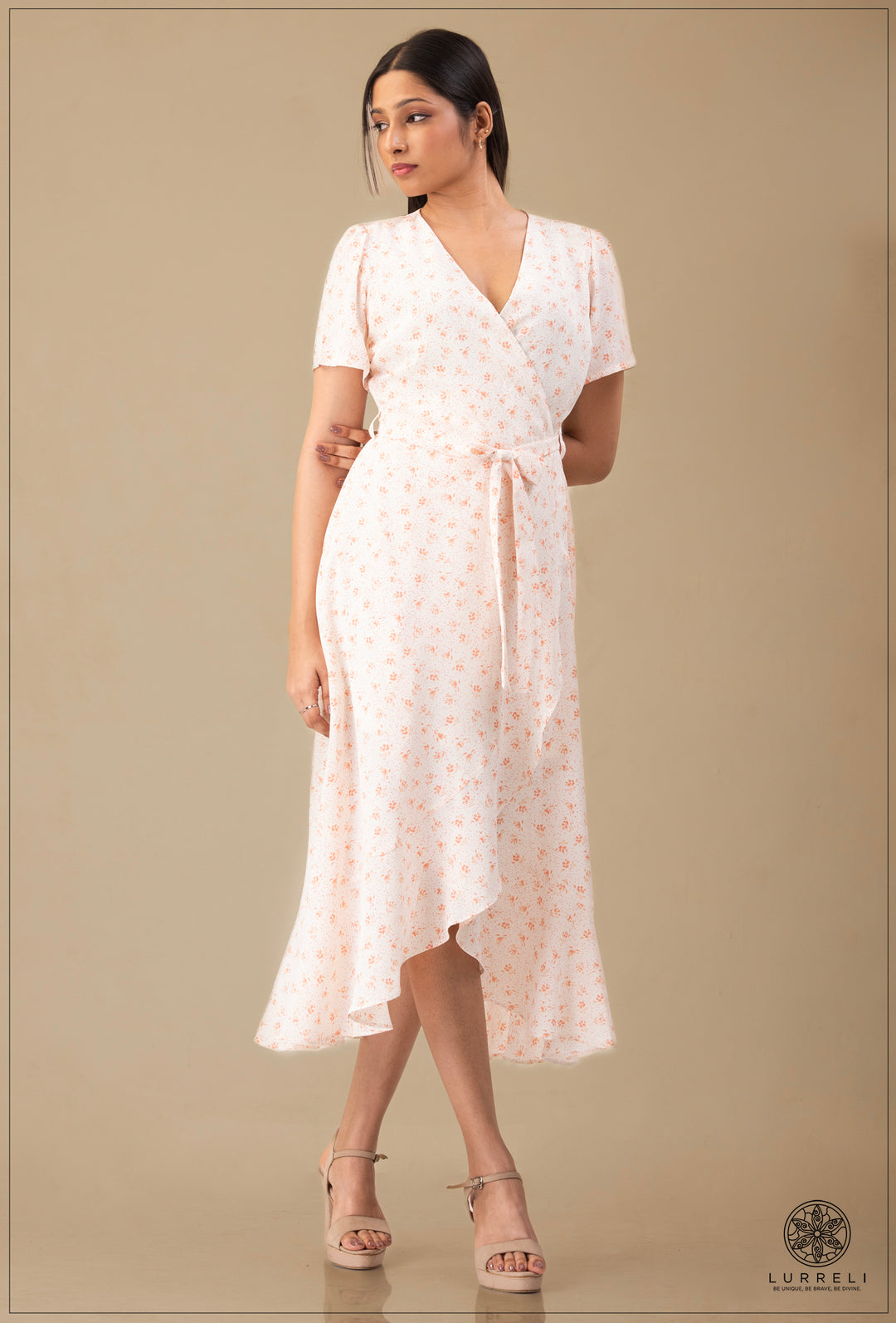 A-line maxi dress with flutter/ruffle sleeves – view 4 – Lurreli
