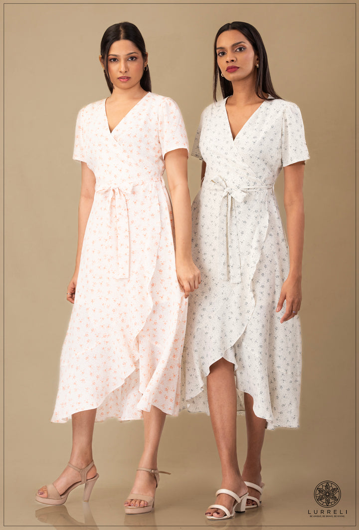 A-line maxi dress with flutter/ruffle sleeves – view 3 – Lurreli