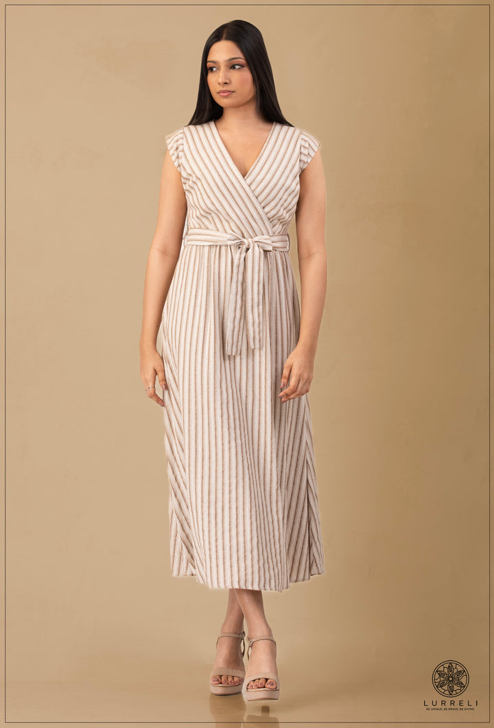 Two-Tone Wrap Midi Dress. – view 5 – Lurreli