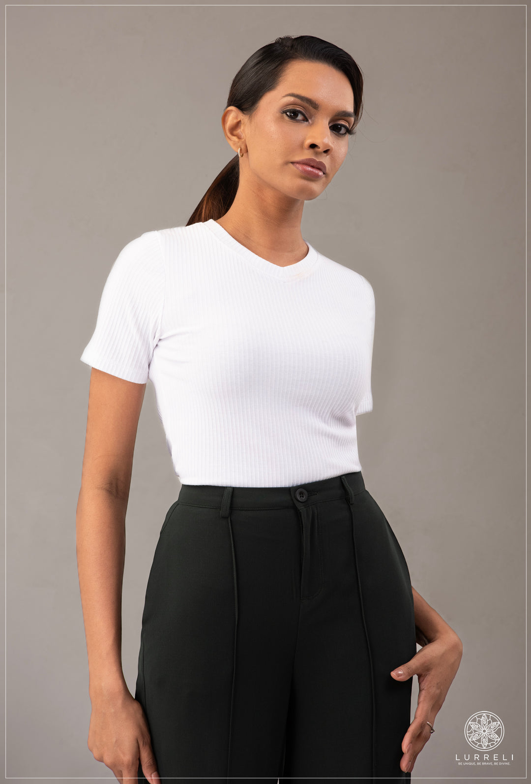 V Neck Rib Top – view 5 – Lurreli