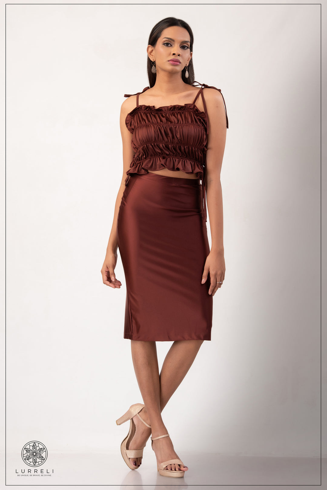 Ruffled crop top – Dark Brown – Lurreli