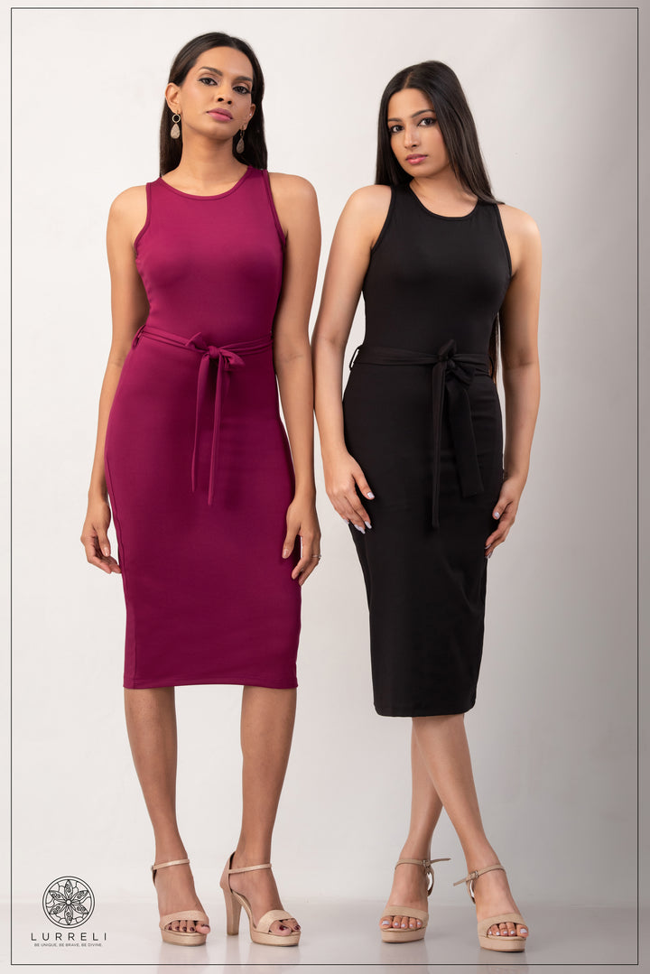 Belt-Detail Solid Dress – view 1 – Lurreli