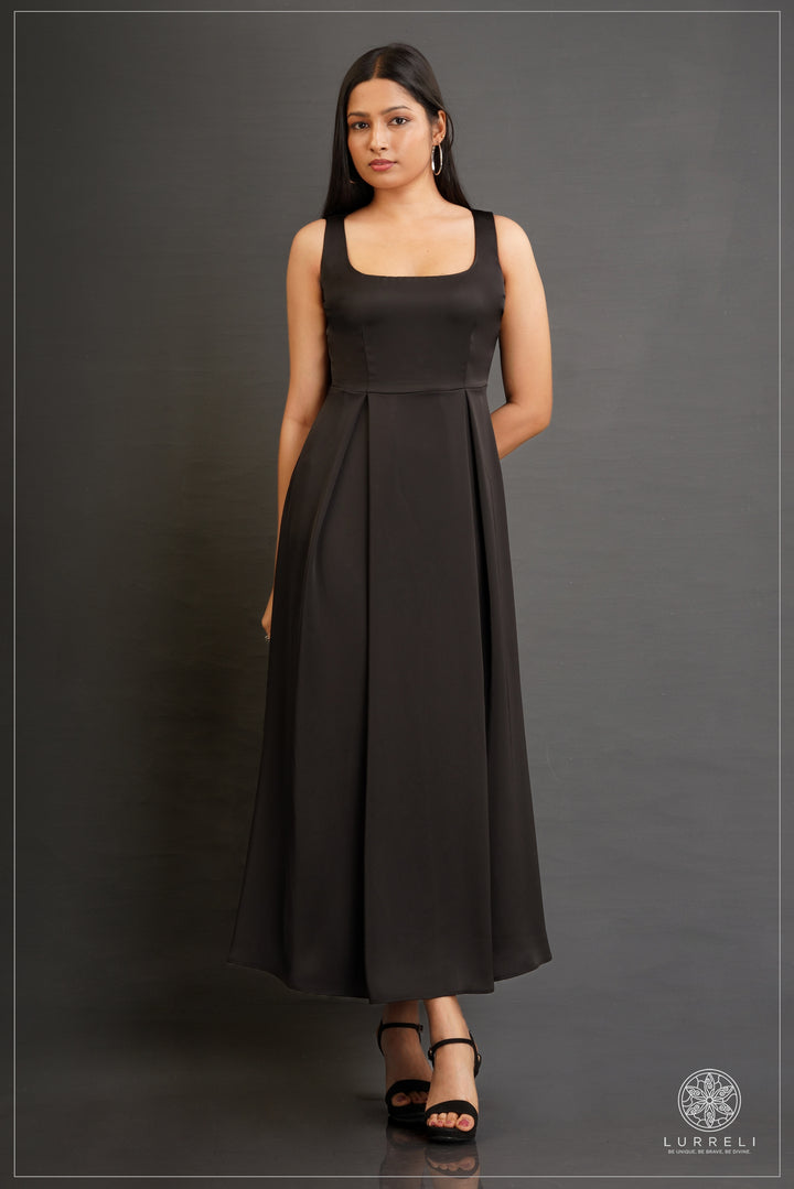 Gwen Maxi Dress – Black – Lurreli
