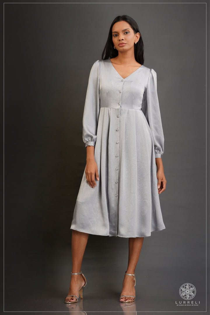 Alora Buttoned Midi Dress – view 3 – Lurreli