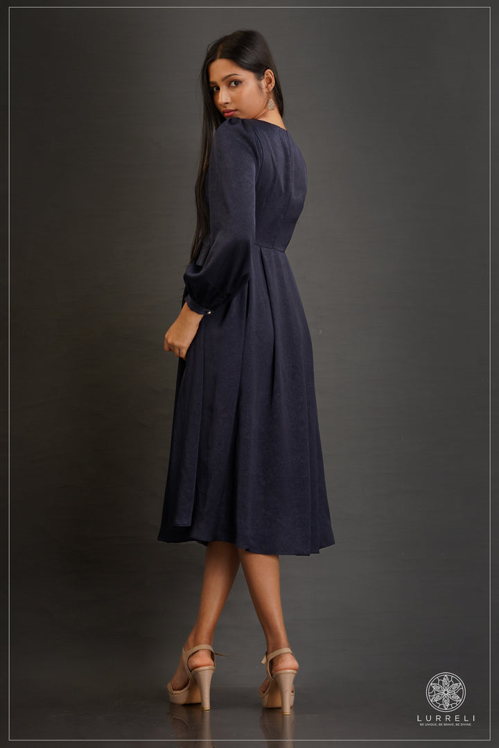Alora Buttoned Midi Dress – view 4 – Lurreli