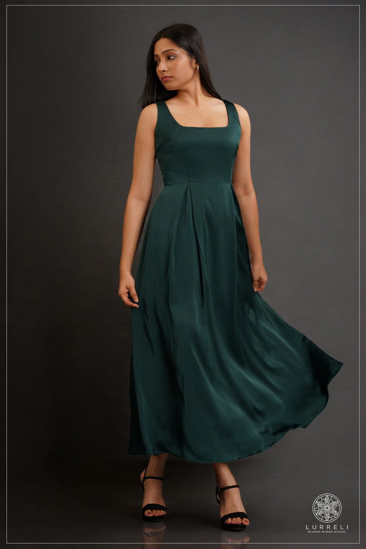 Gwen Maxi Dress – Dark Green – Lurreli
