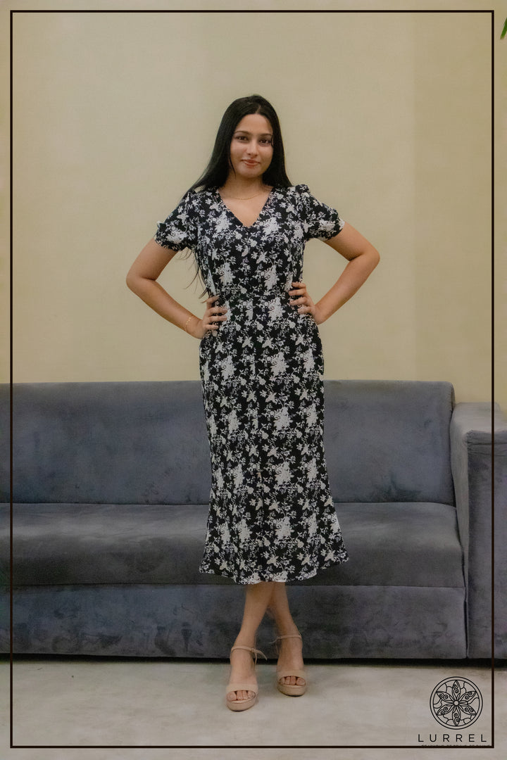 Button-Detail Fishtail Dress – view 4 – Lurreli