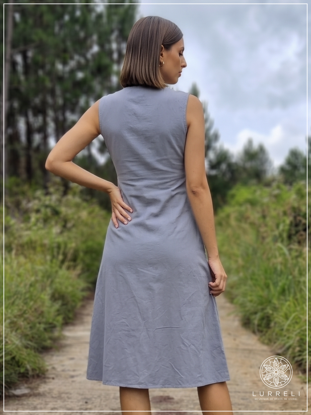 Casual Linen Sleeveless Midi Dress – view 4 – Lurreli