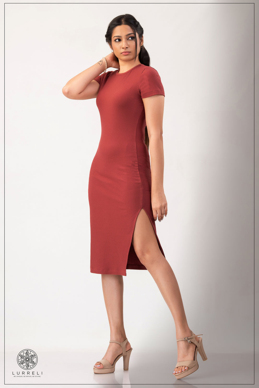 Run Neck Rib Midi Dress – view 4 – Lurreli