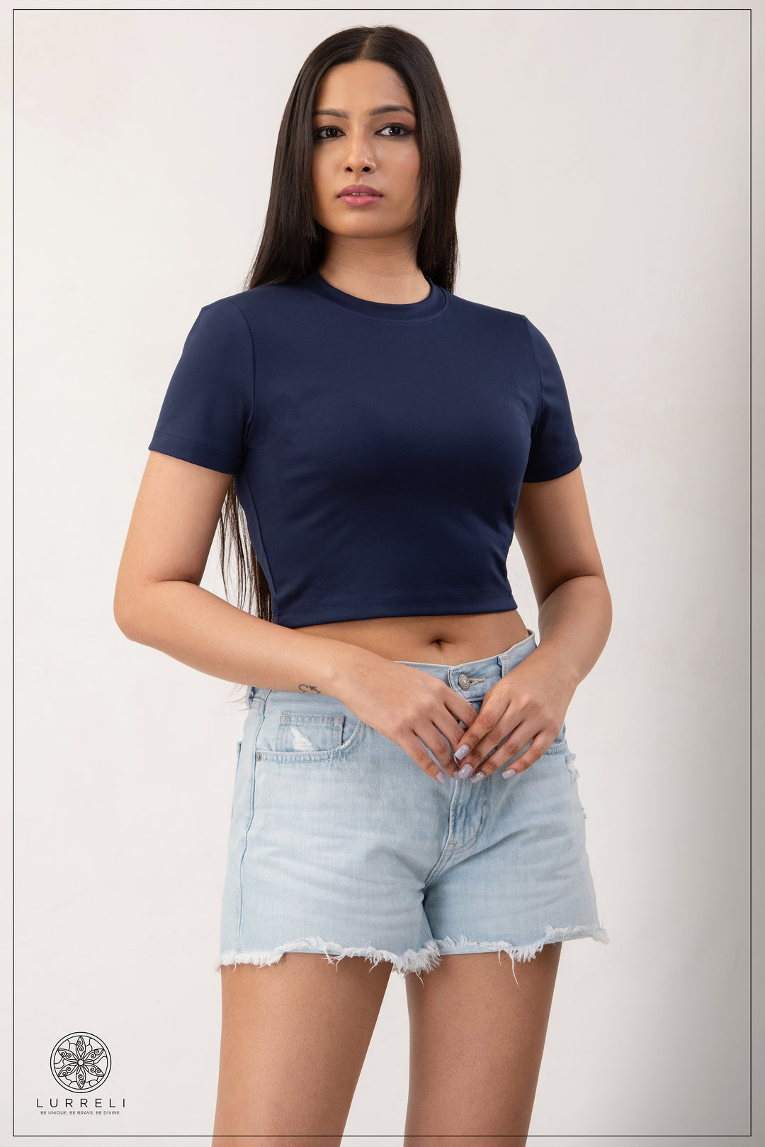 Sasic short sleeve crew neck crop top – Navy – Lurreli