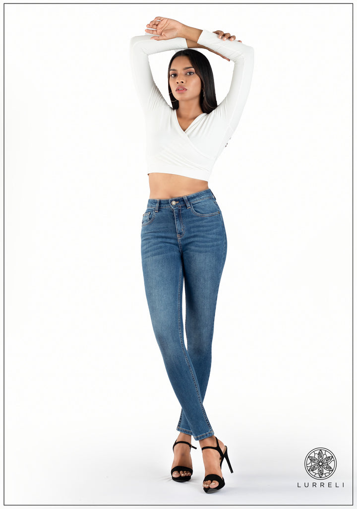 Mid Waist Slim Fit Jean - Mid Wash – view 1 – Lurreli