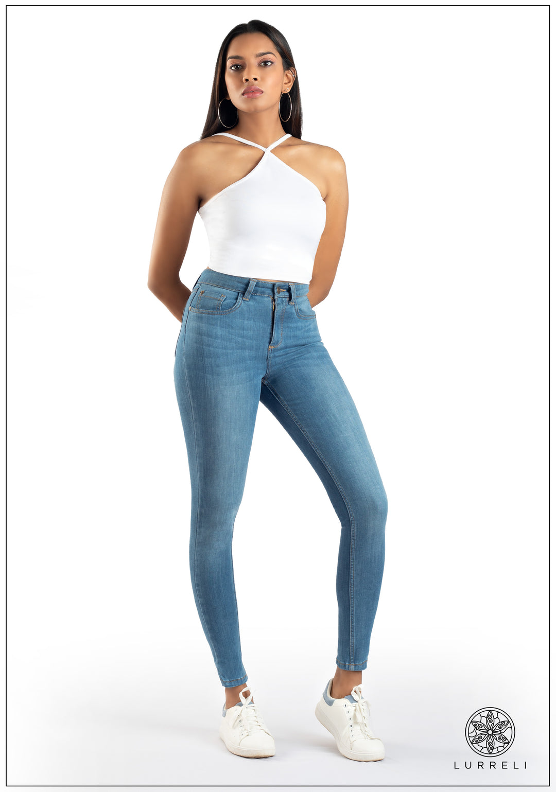 Mid Waist Slim Fit Jean - Light Wash – view 1 – Lurreli