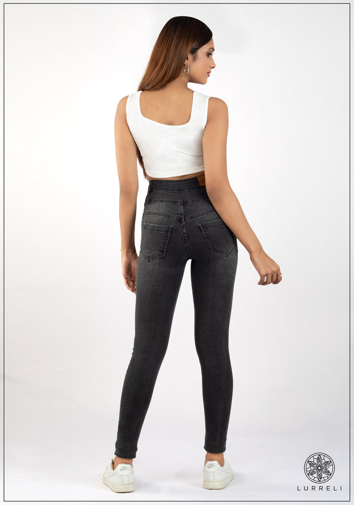 High Waist Slim Fit Jean - Light Wash – view 3 – Lurreli